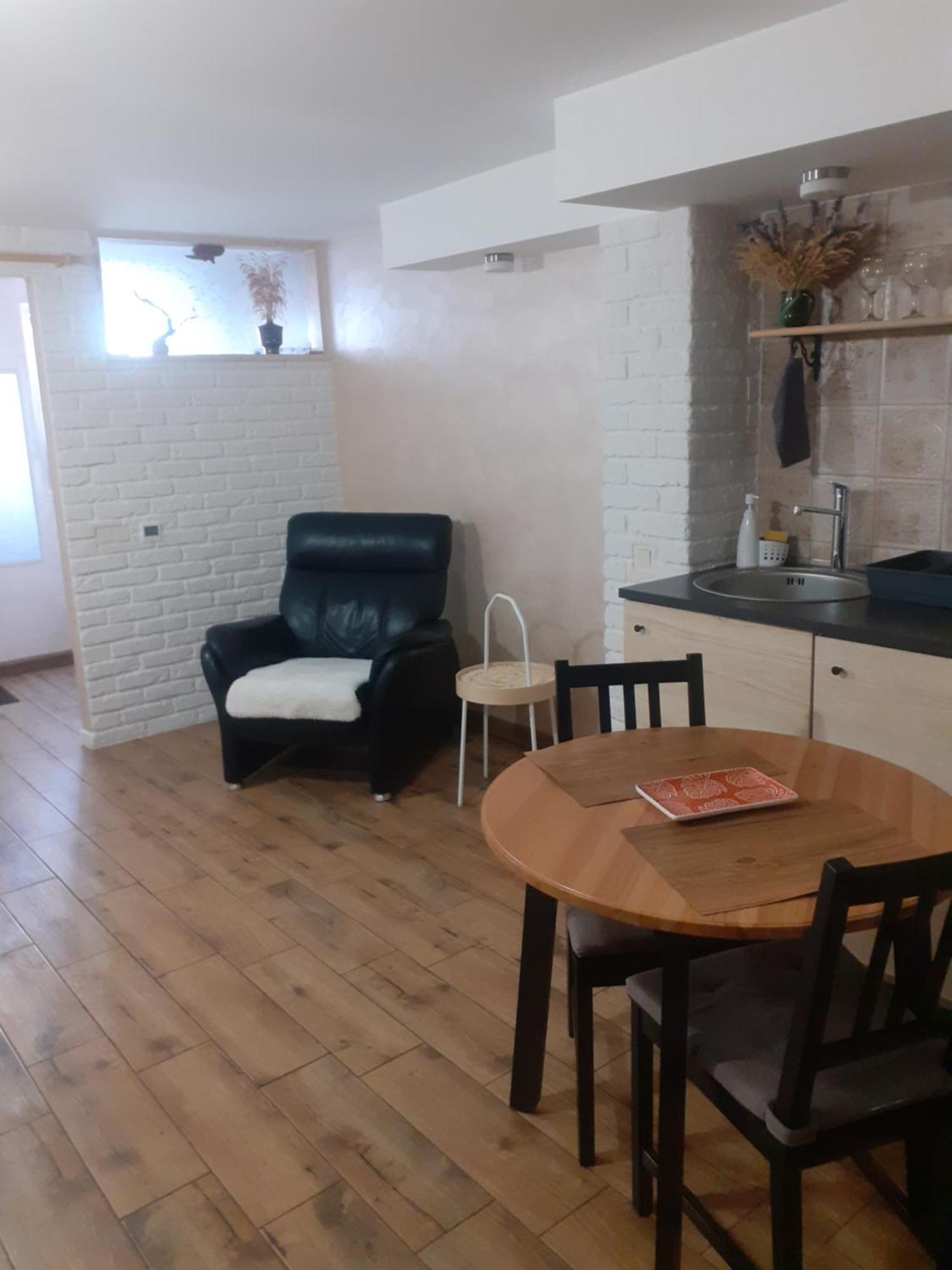 Old Town Apartment With A Separate Entrance カウナス エクステリア 写真